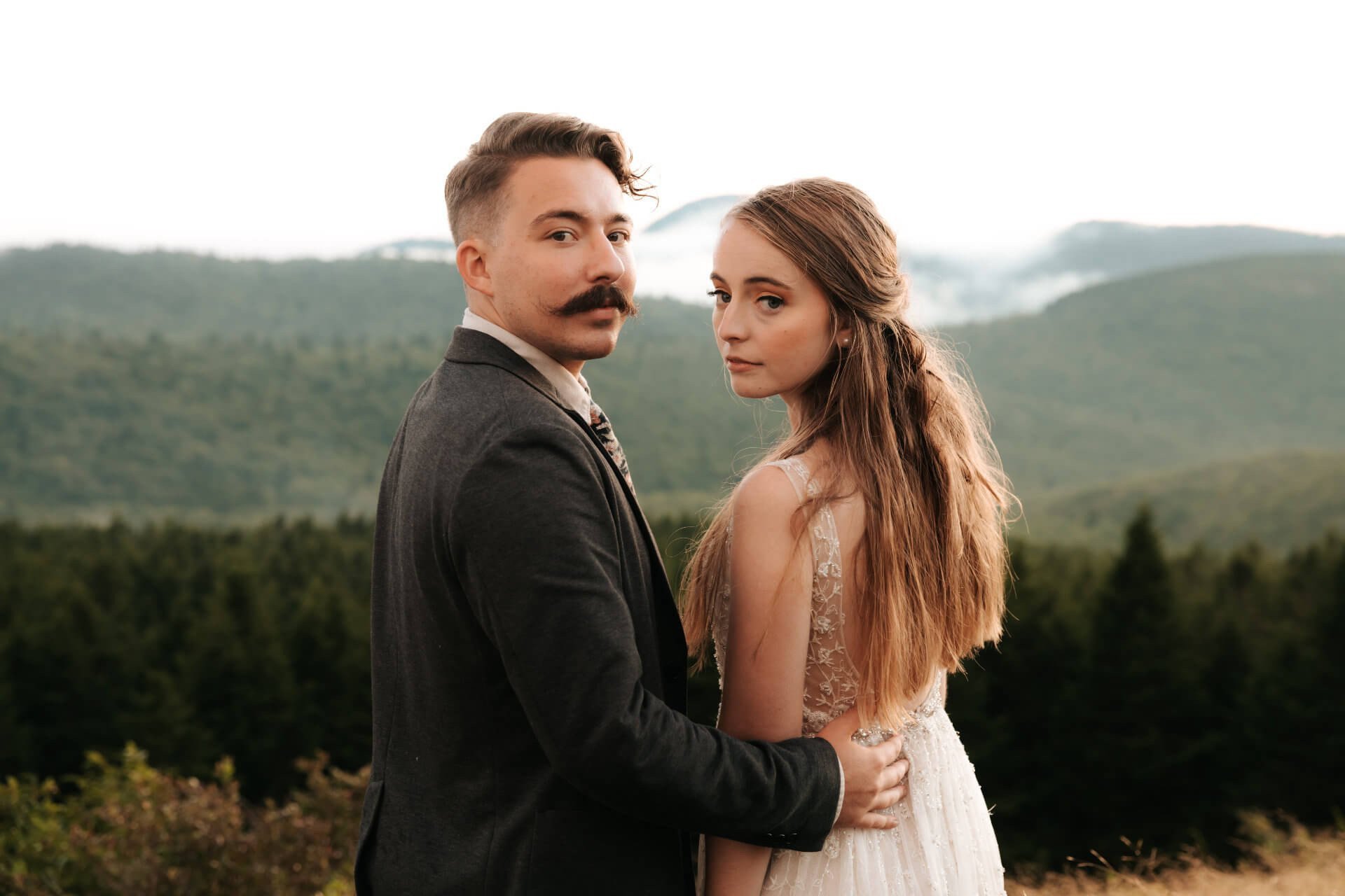 tyler-nix-R0MLWSJyTfk-unsplash